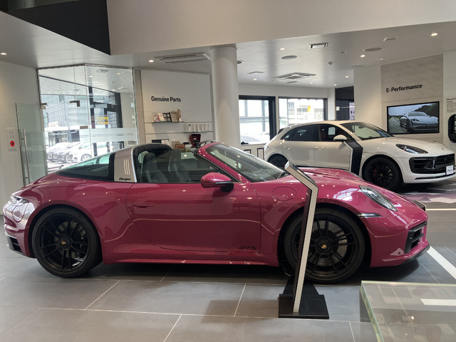 911タルガ4 GTS PDK