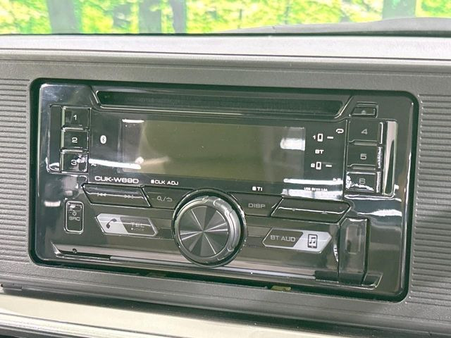 お好きな音楽を車内でお楽しみいただけます♪スピーカー交換・ウーハー追加などの音質向上や、最新ナビ・後席モニター等の取り付けも是非ご相談ください!