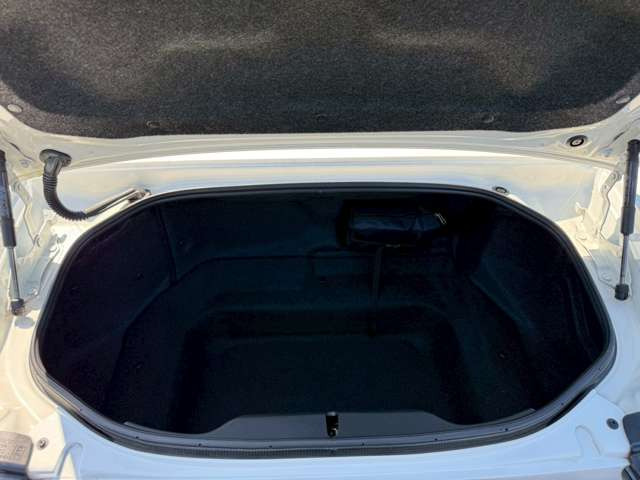 �C�ɂȂ邨�Ԃ�����܂�����E�̓d�b�ԍ����璼�ڂ��X�ɂ��₢���킹���������B�x�����@����ԗ����A��Ԃ܂łȂ�ł������������Ē����܂��B�X�^�b�t�ꓯ���A�����҂����Ă���܂��B