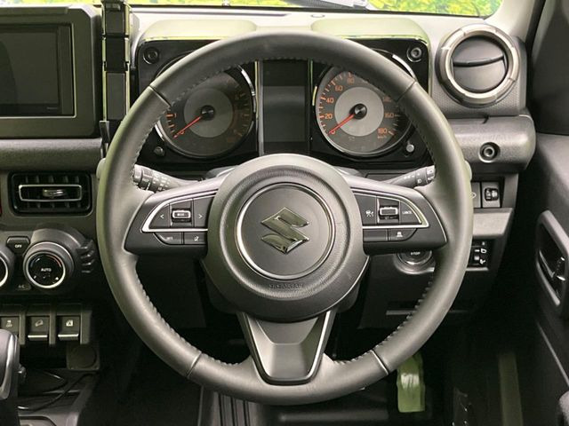 �y�����v�����X�e�A�����O�z�㎿�Ȋv���g�p���邱�ƂŁA��ɂ����������݂ƂĂ��^�]���₷���n���h���ł���