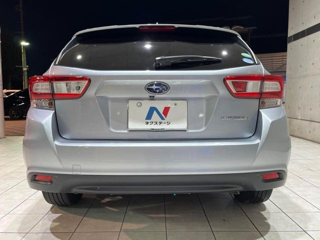 安心の最長10年・走行無制限保証(有償)をご用意。保証内容も充実はもちろん、無料点検&オイル交換や、年中無休の全国・24時間ロードサービスも付帯されておりますのでご安心下さい。