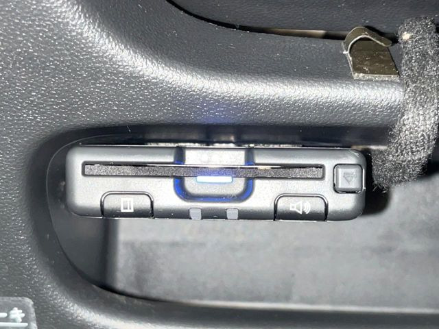 【ETC】高速道路の料金所をストレスなく通過!話題のスポットやサービスエリアに多い「スマートIC」利用時は必須のアイテムです。当店でセットアップを実施、ご納車当日からすぐにご利用いただけます!