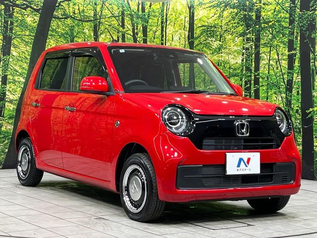 高透明度のガラス皮膜で撥水はもちろん、上質なツヤ・光沢を実現。紫外線や酸性雨から大切な愛車を保護し、色あせ・劣化を防止。「弾スプラッシュコート」、「弾プリミッサコート」からお選びいただけます。