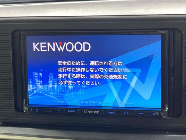 【ナビゲーション】目的地までしっかり案内してくれる使いやすいナビ。Bluetooth接続すればお持ちのスマホやMP3プレイヤーの音楽を再生可能!毎日の運転がさらに楽しくなります!!