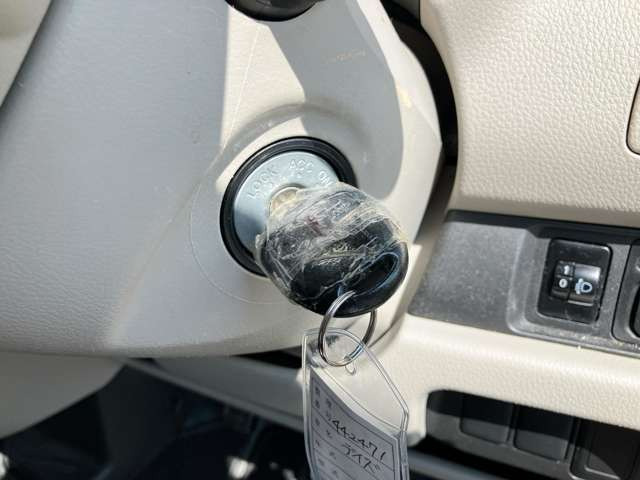 �y�L�[���X�G���g���[�z���ꂽ�ꏊ����h�A�̊J���ł��A�����^�b�`�Ŋy�X��荞�߂܂���