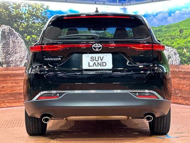 安心の最長10年・走行無制限保証(有償)をご用意。保証内容も充実はもちろん、無料点検&オイル交換や、年中無休の全国・24時間ロードサービスも付帯されておりますのでご安心下さい。