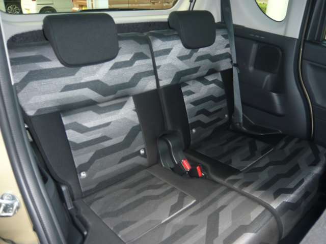 ��l���������ƍ���郊�A�V�[�g�B�X���C�h�@�\���t���Ă��܂��̂Ŏg�����ɍ��킹�Ă��g�������܂��B���̑����̍L�����Ă��������B