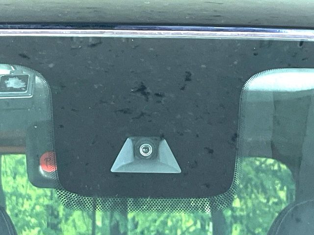 �y�O�He-Assist�z���s���ɑO���̎ԗ�����F�����A�Փ˂������Ȏ��͌x��ƃu���[�L�ŏՓˉ���Ɣ�Q�y�����A�V�X�g�B�����S�Ƀh���C�u�����y���݂��������܂��B