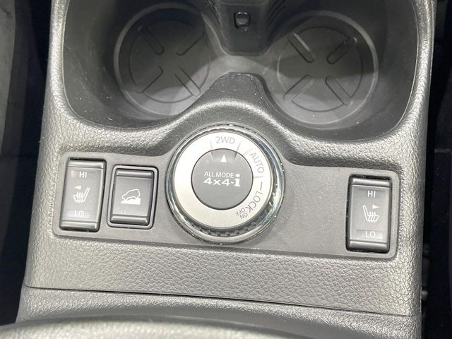 4WDのお車ですので、雪道でも安心です♪降雪地地域にお住まいの方以外にも、ウィンタースポーツが趣味の方や降雪地域へ帰省される機会がある方にもおすすめ!