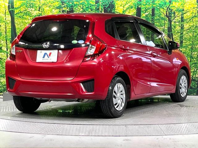 ☆全国のネクステージからお取り寄せが可能※!遠方の店舗に展示してあるクルマが気になる場合も、最寄りの店舗でご覧いただくことが可能です!是非私たちに要望をお聞かせください!※別途費用