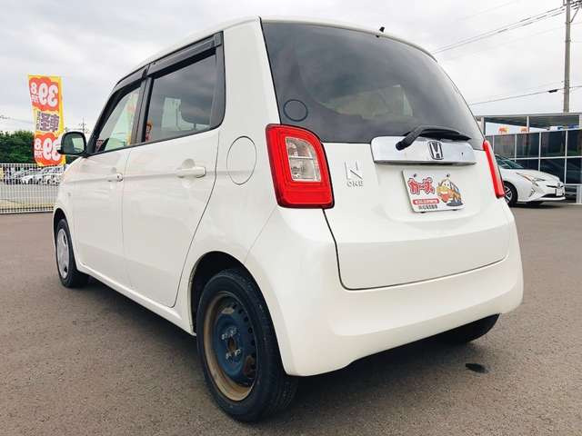 ���X�ł͌y�����Ԃ��畁�ʎԂ܂ŕ��L���I�[�����[�J�[�̎Ԏ�E�F�E�O���[�h��L�x�ɑ����Ă���܂��B