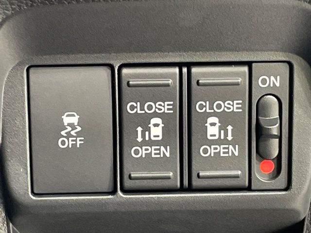 �y�����p���[�X���C�h�h�A�z�X�}�[�g�L�[��^�]�Ȃ̃X�C�b�`�Ō�ȗ����X���C�h�h�A�̊J���\���d��������͂����ăh�A���J����K�v�������A�����Ȃ��q�l�ł��ȒP�ɊJ���߂ł����K�ł���