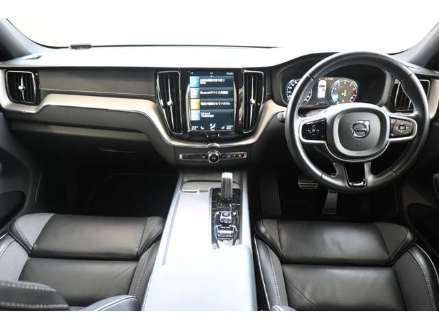 XC60B6 AWD Rデザイン 4WD