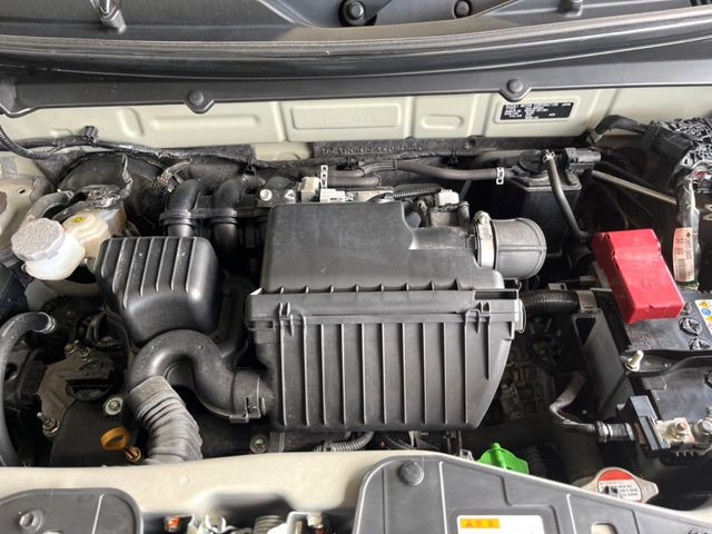 親切・丁寧な専門メカニックスタッフが応対!・車検・点検整備・事故等の修理などアフターサービスも安心。お車のカスタマイズもネクステージのサービススタッフまでご相談ください!