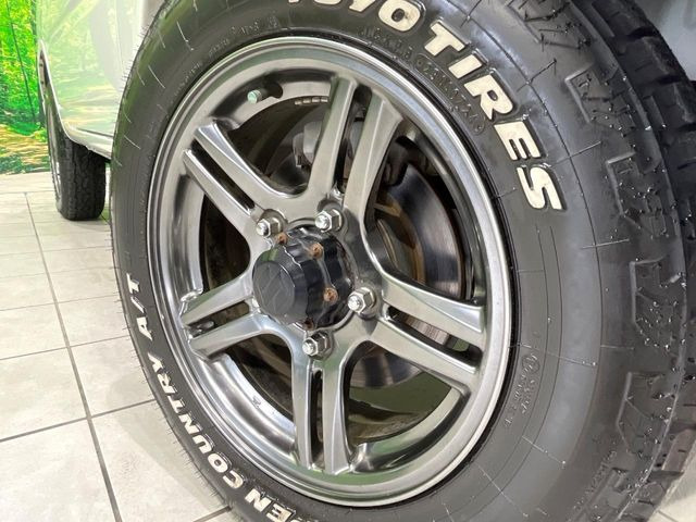 【純正16インチアルミホイール】外観にマッチした純正アルミホイールを装着しております。各種社外アルミホイールや、スタッドレスタイヤも取扱いしております。是非ご相談ください♪