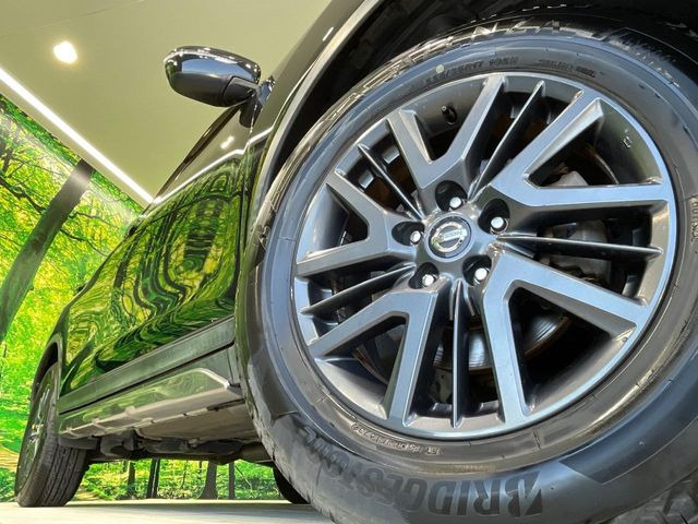 �y����17�C���`�A���~�z�C�[���z�O�ςɃ}�b�`���������A���~�z�C�[���𑕒����Ă���܂��B�e��ЊO�A���~�z�C�[����A�X�^�b�h���X�^�C�����戵�����Ă���܂��B���񂲑��k����������