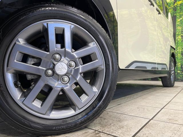 �y����15�C���`�A���~�z�C�[���z�O�ςɃ}�b�`���������A���~�z�C�[���𑕒����Ă���܂��B�e��ЊO�A���~�z�C�[����A�X�^�b�h���X�^�C�����戵�����Ă���܂��B���񂲑��k����������