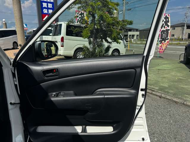 ���W����ɂ͍��i���̒��ÎԂ�V�Ԃ��������ł����W���䐔100��̑�^�W����֐��񂲗��X����������