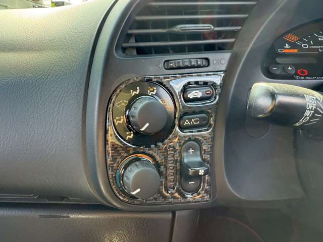 �C�ɂȂ邨�Ԃ�����܂�����E�̓d�b�ԍ����璼�ڂ��X�ɂ��₢���킹���������B�x�����@����ԗ����A��Ԃ܂łȂ�ł������������Ē����܂��B�X�^�b�t�ꓯ���A�����҂����Ă���܂��B