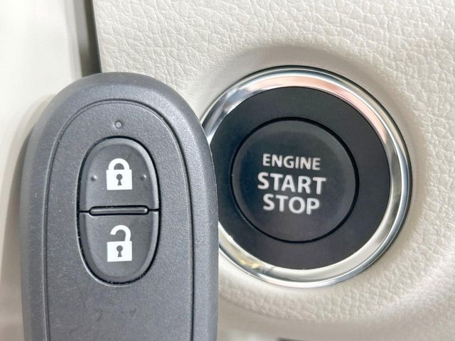 �y�L�[���X�X�^�[�g�V�X�e���z�J�o����|�P�b�g�ɓ��ꂽ�܂܂ł��h�A�̎{���E�������\�ȃX�}�[�g�L�[�𑕔��B�G���W���̃I���E�I�t�����J�M�����o���K�v����������Ƃ��Ă��֗��ł���