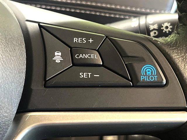 �y�v���p�C���b�g�z�������H�ł̒��������s���y��!!�a�؎��Ə��񑖍s�̃V�[���ŁA�A�N�Z���E�u���[�L�E�X�e�A�����O�������Ő��䂵�A�������^�]�̕��S���y�����Ă���܂���