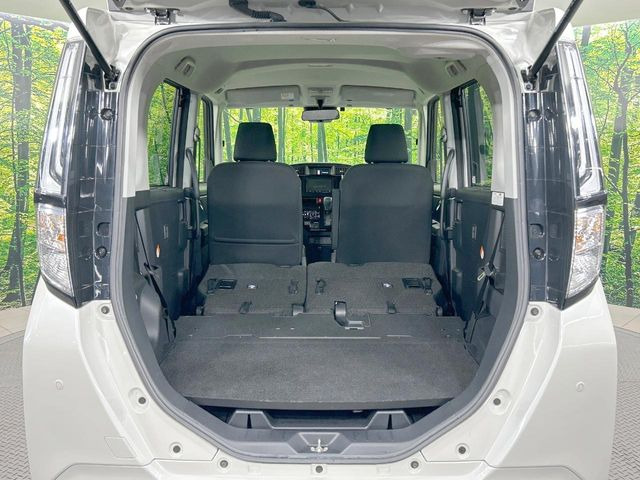 普段のお買い物や通勤、送迎等に十分な荷室スペースを確保しております。セカンドシートを倒すと、大きな荷物の積載も可能です♪