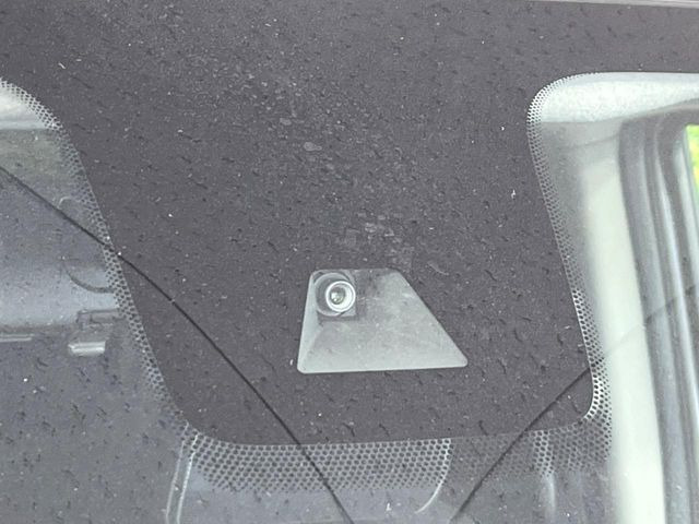 �y�O�He-Assist�z���s���ɑO���̎ԗ�����F�����A�Փ˂������Ȏ��͌x��ƃu���[�L�ŏՓˉ���Ɣ�Q�y�����A�V�X�g�B�����S�Ƀh���C�u�����y���݂��������܂��B