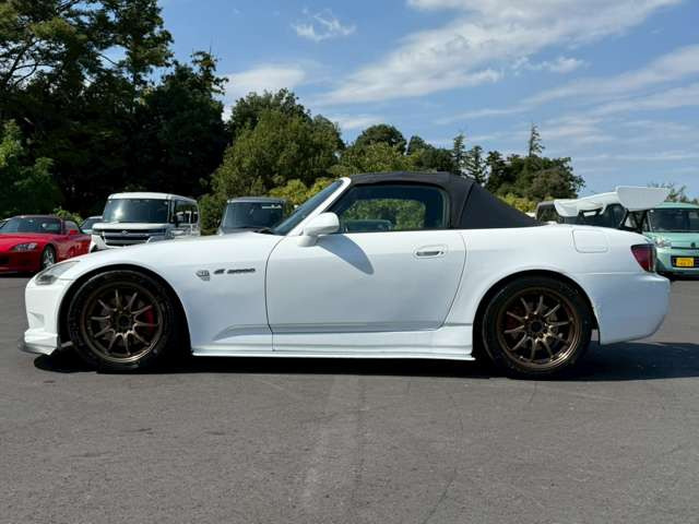 ���X�݌ɂ͊O���A�����N���[�j���O��ɓW�����A�����Ď��̏C�����̗L���A���[�^�[��������̗L������O�ҋ@�ւɂ�錟����S����{���Ă���܂��B�Ԍ��A�����A����h�������ЂőΉ��ł��܂��̂ł����S���������B