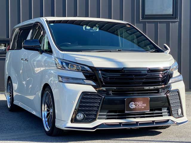 彦根インターからお車で3分とアクセス便利!近くには有名観光地の彦根城もありますので、観光と合わせてのご来店も良いですね♪活気溢れる自慢のスタッフがお客様のご来店をお待ちしております!