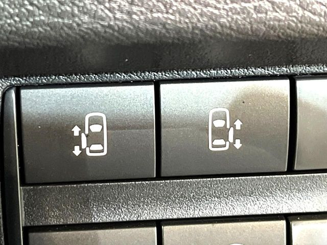 �y�����p���[�X���C�h�h�A�z�X�}�[�g�L�[��^�]�Ȃ̃X�C�b�`�Ō�ȗ����X���C�h�h�A�̊J���\���d��������͂����ăh�A���J����K�v�������A�����Ȃ��q�l�ł��ȒP�ɊJ���߂ł����K�ł���