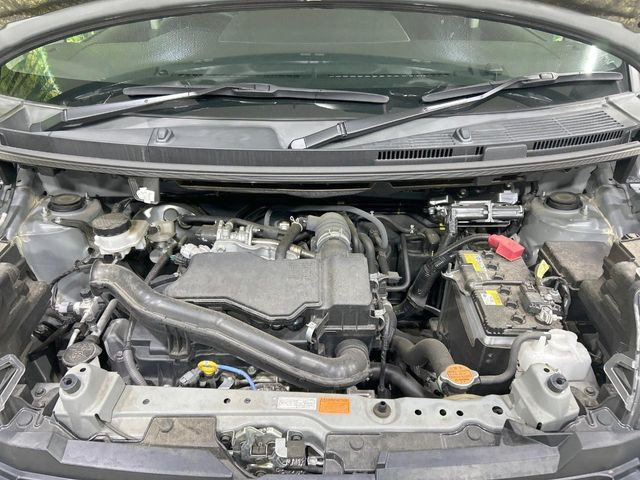 親切・丁寧な専門メカニックスタッフが応対!・車検・点検整備・事故等の修理などアフターサービスも安心。お車のカスタマイズもネクステージのサービススタッフまでご相談ください!