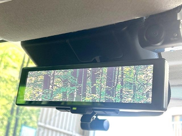 �y�C���e���W�F���g���[���~���[�z��Ȃ̑傫�ȉו��⓯��҂Ō�����m�F���Â炢���ł����S!�J�������B�e�����ԗ�����̉f�������[���~���[���ɕ\���B�N���A�Ȏ��E�ŏ󋵂̊m�F���\�ł�!