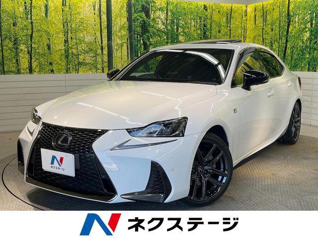 IS（レクサス）300h ブラック シークエンス 中古車画像