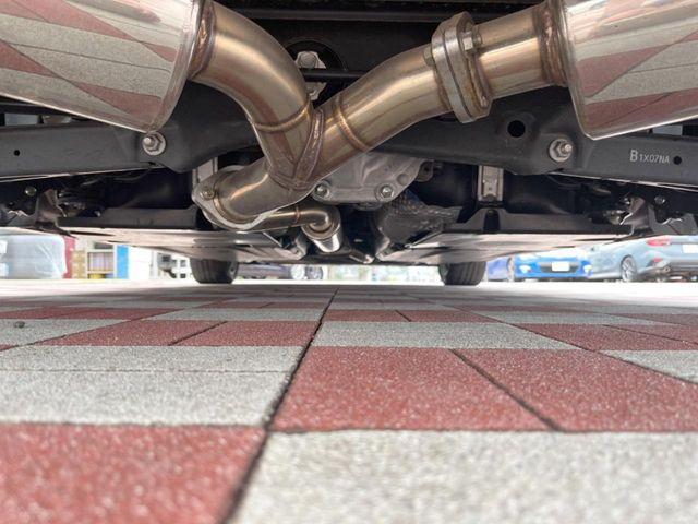 下回りがきれいなうちに、防錆加工の施工がオススメ。降雪地域はもちろん、沿岸部にお住いの方や、趣味でマリン・ウィンタースポーツをされる方にご好評いただいております。