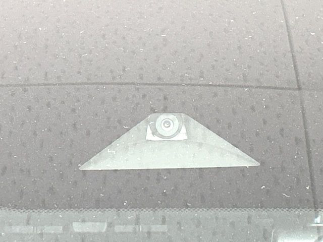 �y�C���e���W�F���g�G�}�[�W�F���V�[�u���[�L�z�t�����g�J�����őO���̎ԗ�����s�҂����m�B�Փ˂������Ȏ��͏Փ˔�Q�y���u���[�L���쓮�A�Փˉ�����T�|�[�g�B�����S�Ƀh���C�u�����y���݂��������܂��B