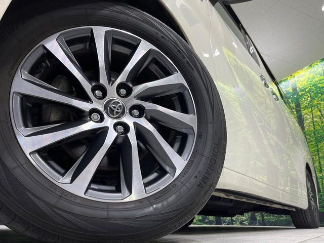 �y����17�C���`�A���~�z�C�[���z�O�ςɃ}�b�`���������A���~�z�C�[���𑕒����Ă���܂��B�e��ЊO�A���~�z�C�[����A�X�^�b�h���X�^�C�����戵�����Ă���܂��B���񂲑��k����������