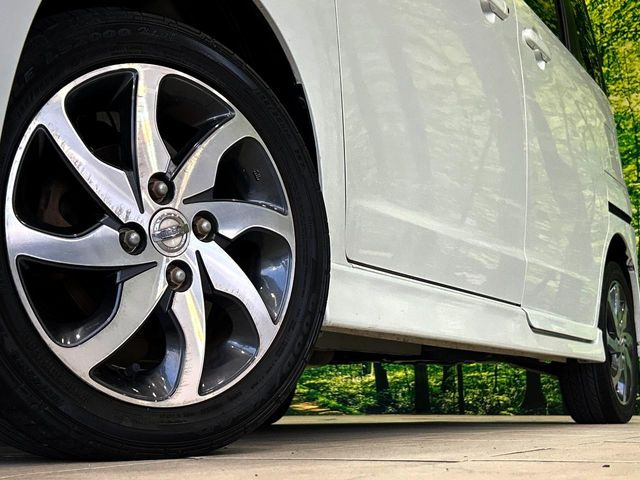 �y����14�C���`�A���~�z�C�[���z�O�ςɃ}�b�`���������A���~�z�C�[���𑕒����Ă���܂��B�e��ЊO�A���~�z�C�[����A�X�^�b�h���X�^�C�����戵�����Ă���܂��B���񂲑��k����������