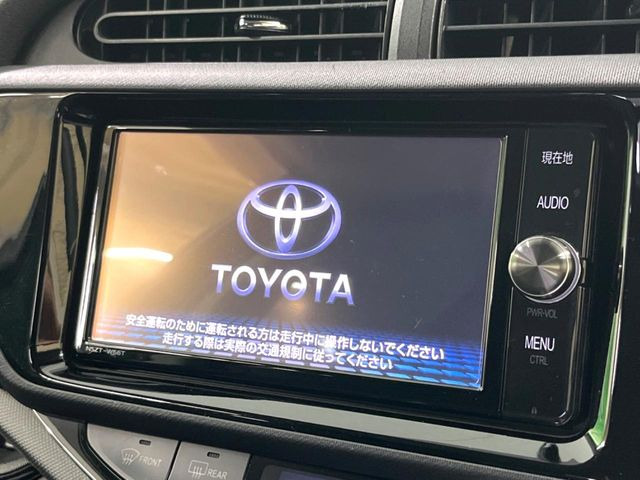 【純正ナビ】人気の純正ナビを装備。オーディオ機能も充実しており、Bluetooth接続すればお持ちのスマホやMP3プレイヤーの音楽を再生可能!毎日の運転がさらに楽しくなります!!