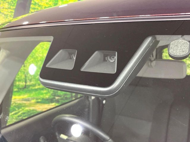 �y�X�}�[�g�A�V�X�g�z���s���ɑO���̎ԗ�����F�����A�Փ˂������Ȏ��͌x��ƃu���[�L�ŏՓˉ���Ɣ�Q�y�����A�V�X�g�B�����S�Ƀh���C�u�����y���݂��������܂��B