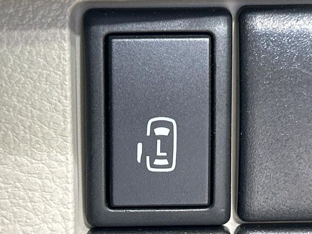 �y�p���[�X���C�h�h�A�z�X�}�[�g�L�[��^�]�Ȃ̃X�C�b�`�ŃX���C�h�h�A�̊J���\���d��������͂����ăh�A���J����K�v�������A���������q�l�ł��A�d���ו��������Ă��鎞�����N�ɊJ���߂ł��܂���