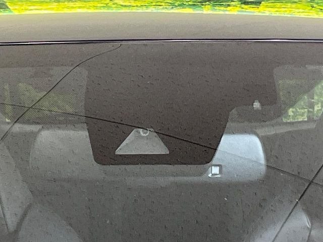 �y�g���^�Z�[�t�e�B�Z���X�z���s���ɑO���̎ԗ�����F�����A�Փ˂������Ȏ��͌x��ƃu���[�L�ŏՓˉ���Ɣ�Q�y�����A�V�X�g�B�����S�Ƀh���C�u�����y���݂��������܂��B