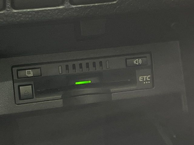 【ETC】高速道路の料金所をストレスなく通過!話題のスポットやサービスエリアに多い「スマートIC」利用時は必須のアイテムです。当店でセットアップを実施、ご納車当日からすぐにご利用いただけます!