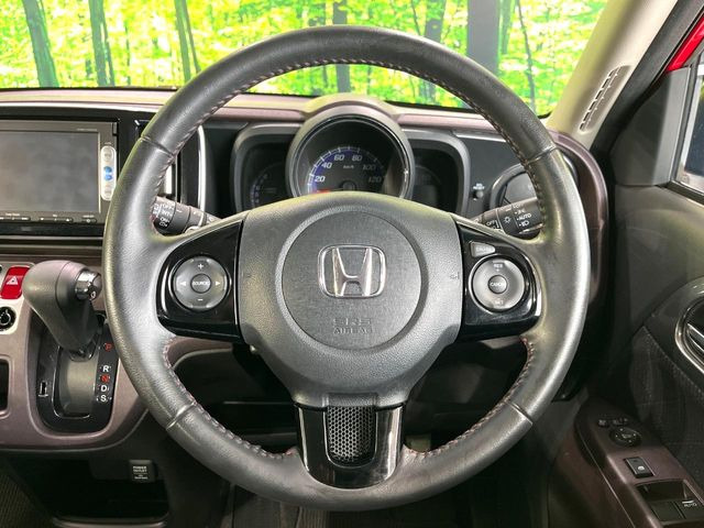 �y�����v�����X�e�A�����O�z�㎿�Ȋv���g�p���邱�ƂŁA��ɂ����������݂ƂĂ��^�]���₷���n���h���ł���