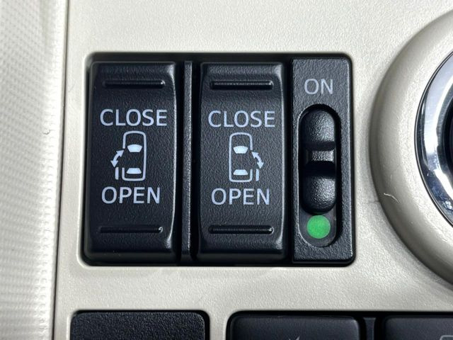 �y�����p���[�X���C�h�h�A�z�X�}�[�g�L�[��^�]�Ȃ̃X�C�b�`�Ō�ȗ����X���C�h�h�A�̊J���\���d��������͂����ăh�A���J����K�v�������A�����Ȃ��q�l�ł��ȒP�ɊJ���߂ł����K�ł���