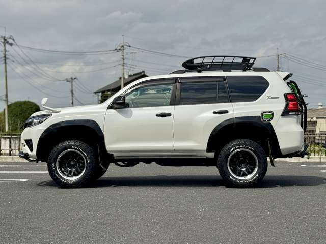 当店の車両をご覧になって頂き、誠にありがとうございます。ただご予算をこえてしまっている・・・など諦めないでご相談くださいませ。お見積もりも多数のプランがございます。お気軽にお問い合わせくださいませ。