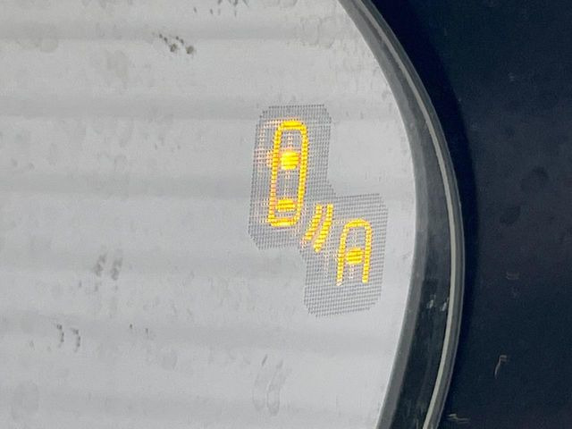 �y�u���C���h�X�|�b�g���j�^�����O�z���s���A�h�A�~���[�̎��p�ɂȂ�₷���ӏ��Ɍ㑱�Ԃ��ڋ߂���ƃT�C�h�~���[�t�߂Ɍx����\���A�h���C�o�[�ɒ��ӊ��N�����Ă���܂��B