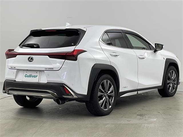 UX250h Fスポーツ 4WD