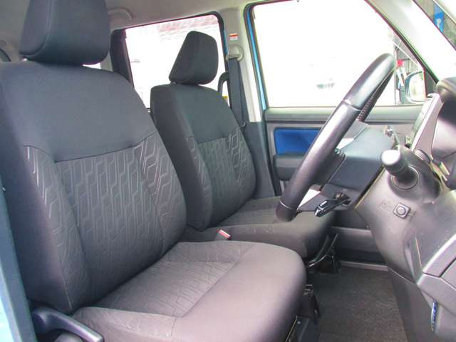 全車両総額販売!管轄陸運局(尾張小牧、春日井、一宮ナンバー)以外の登録の場合、別途登録料必要になります。