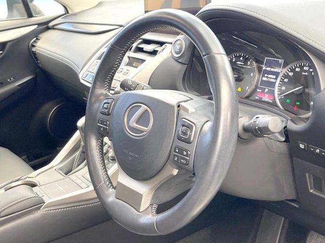 ���n���h�����̃X�������Ȃ��A���ꂢ�ȏ�Ԃ��ێ����Ă���܂��B�e�X�C�b�`���̓�����m�F�ς݂ł��B