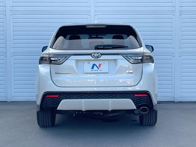 安心の最長10年・走行無制限保証(有償)をご用意。保証内容も充実はもちろん、無料点検&オイル交換や、年中無休の全国・24時間ロードサービスも付帯されておりますのでご安心下さい。